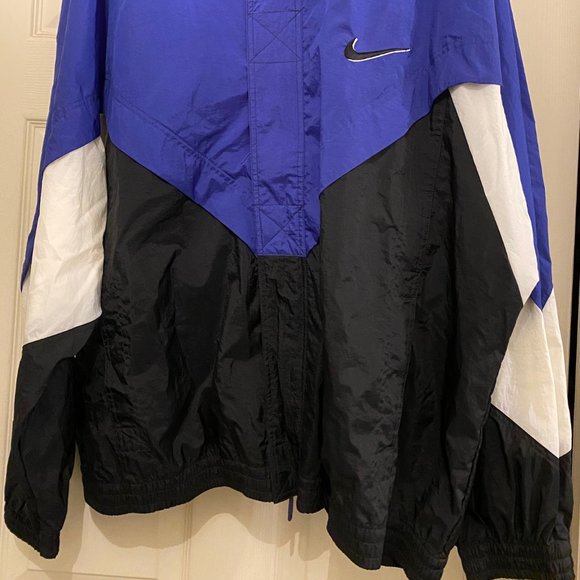 Nike Vintage Men’s Windbreaker Jacket - Picture 5 of 6